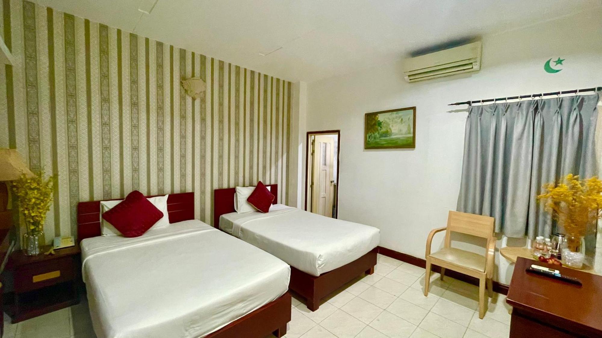 Gold Hotel, Saigon Хошимин Экстерьер фото