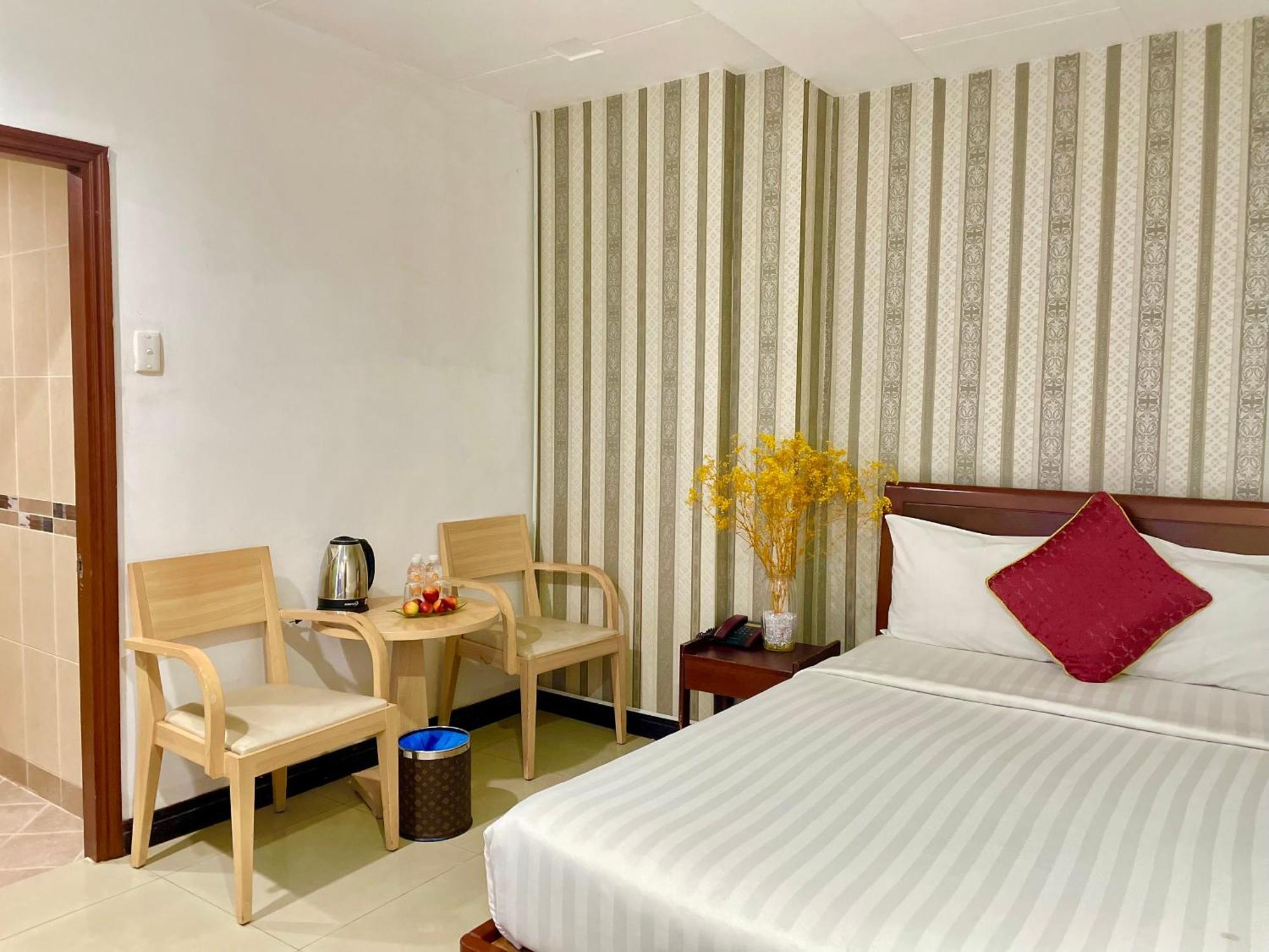 Gold Hotel, Saigon Хошимин Экстерьер фото