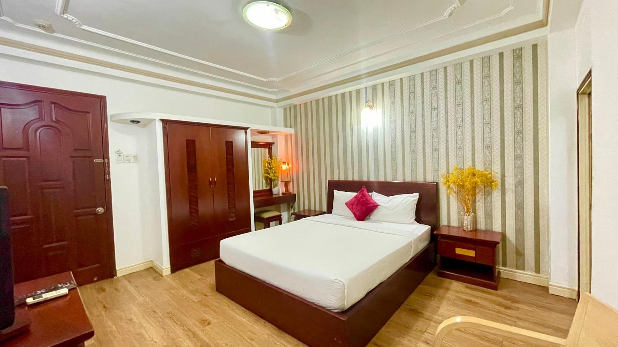 Gold Hotel, Saigon Хошимин Экстерьер фото